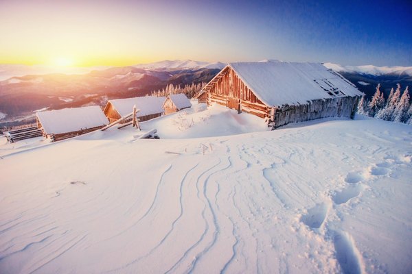 Why opt for a mountain chalet collection for your next holiday ?